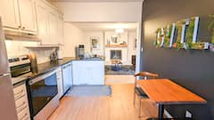 Downtown+Gem-Walk+to+Park-Bon+Secours-Shops
