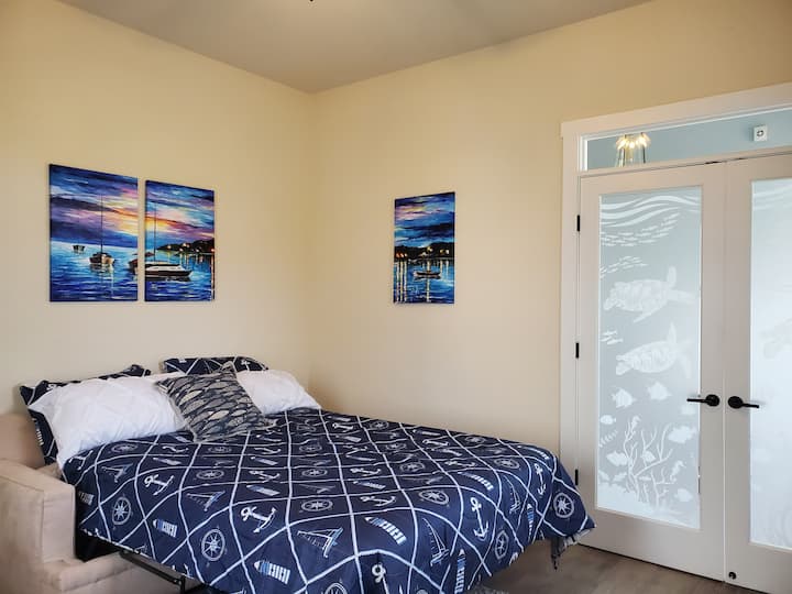 Ფრთის მისაღები ოთახი - გამოწიეთ გასაშლელი დივანი
(ეს არ არის საძინებელი)