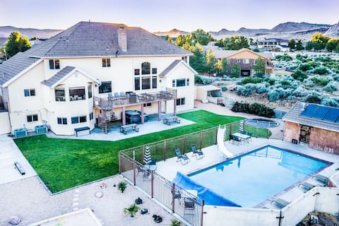 Private Pool & Pickleball Heaven