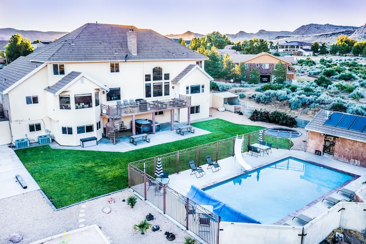 Private Pool & Pickleball Heaven - Houses for Rent in St. ...