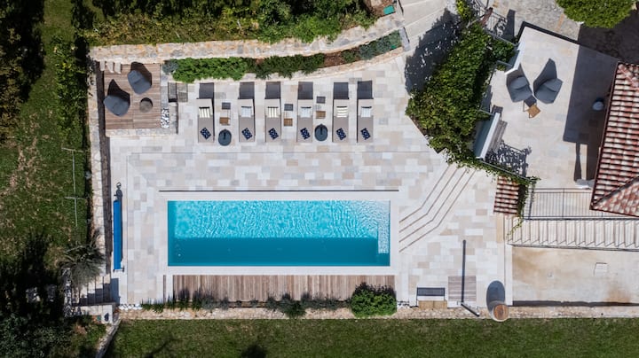 Holiday Home Oliti