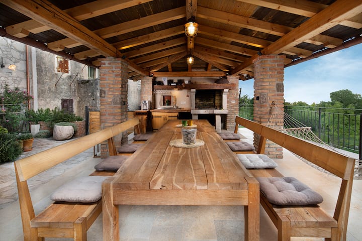 Holiday Home Oliti