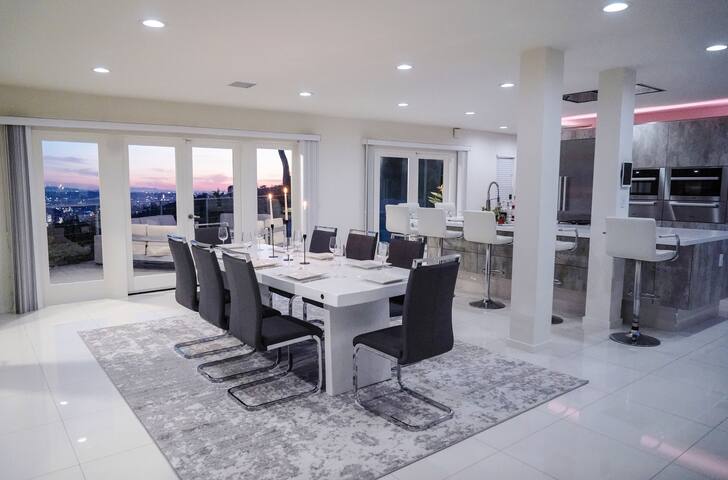 Stunning Views | Heated Pool | Modern Lux 4 Bed gallery image 3