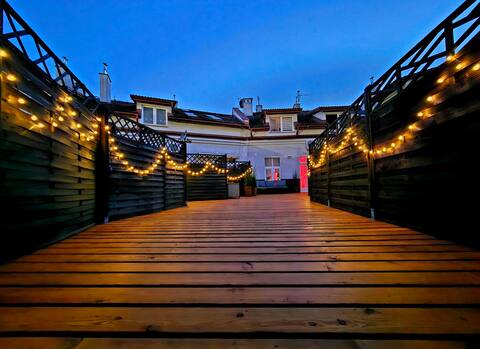 Luxury central apartment with a huge terrace.