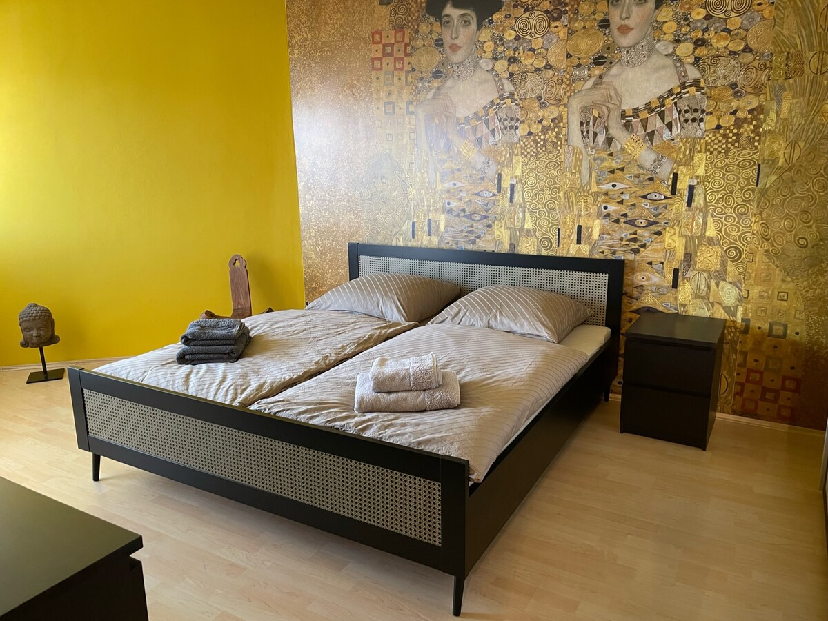 Beliebte Airbnb-Anzeige: Centr. roof terrace apt. 15 min. by U-Bahn to the trade fair in Nürnberg