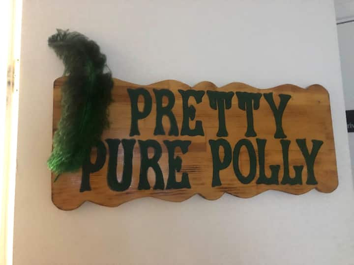 נקרא על שם הרואין ב - Fur Rondy 2001 Melodrama