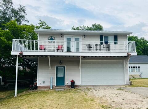 NEW Apartment in Beulah with a Lake View