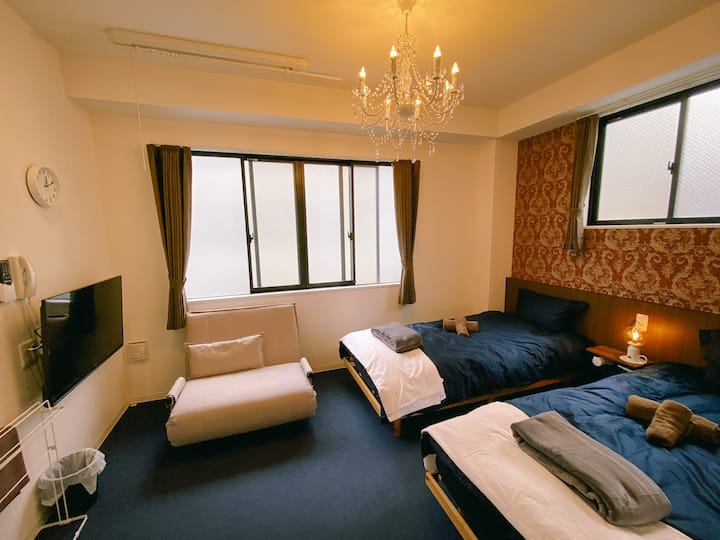 Cama individual ×2
Sofá cama×1