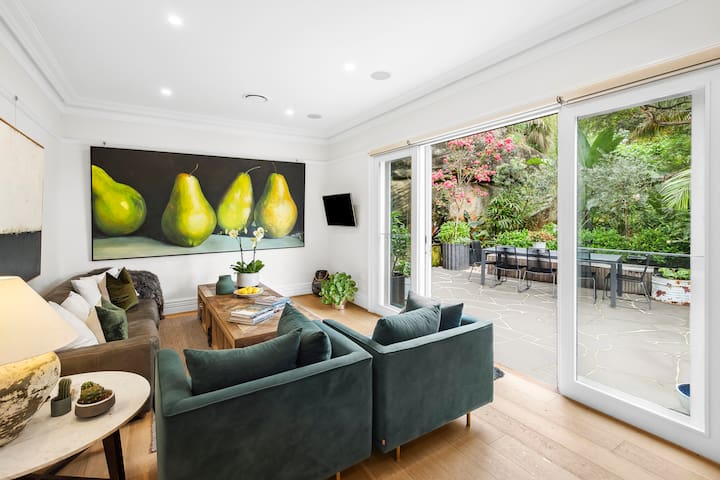 Tranquil city escape gallery image 2