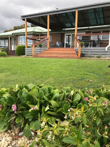 Eagles View – The Residence – Yarra Valley gallery image 2