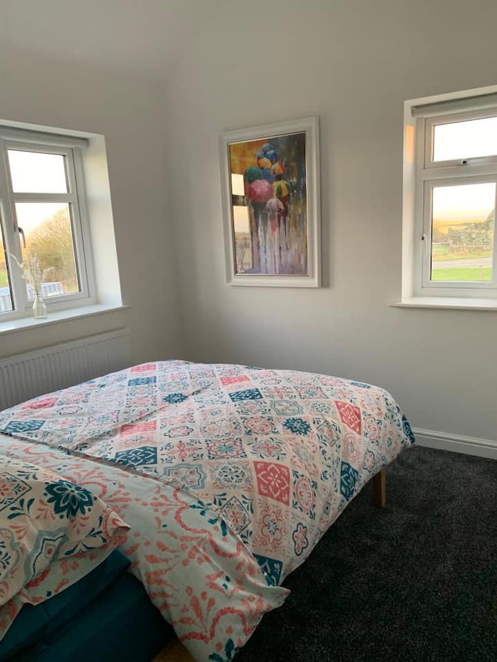 Საძინებელი 3 (ორადგილიანი საწოლით)