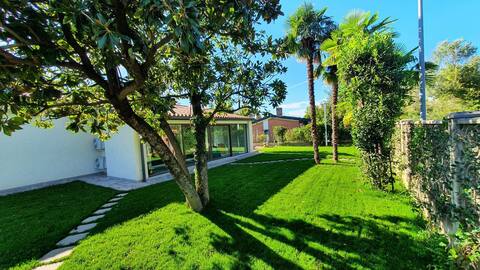 Detached villa