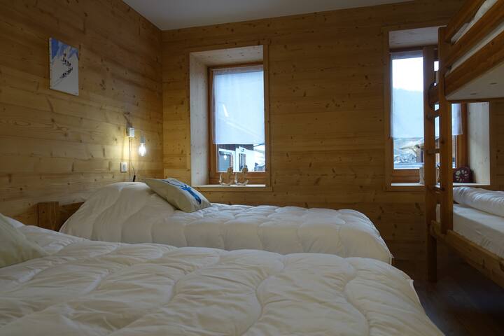 spálňa 3 s 2 x 90 lôžkami a poschodovými posteľami