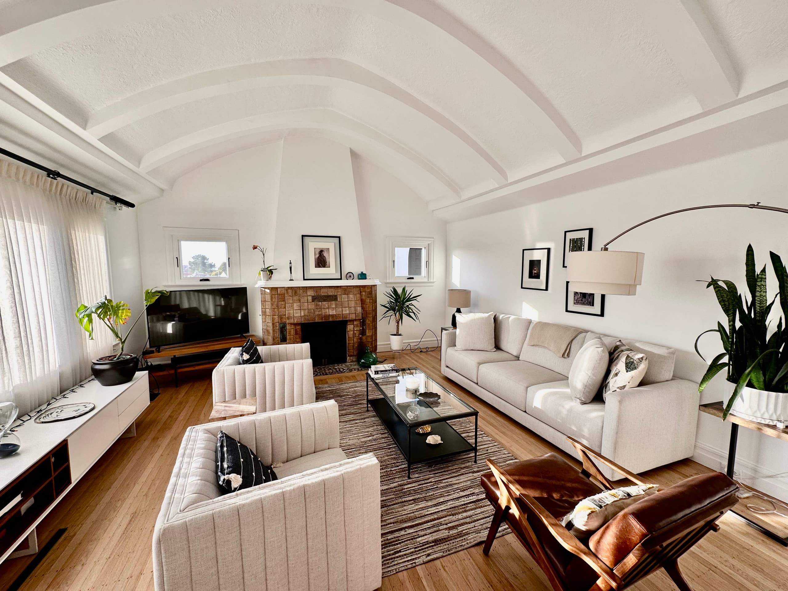 Home in San Francisco · ★5.0 · 3 bedrooms · 3 beds · 2 baths - Image 1