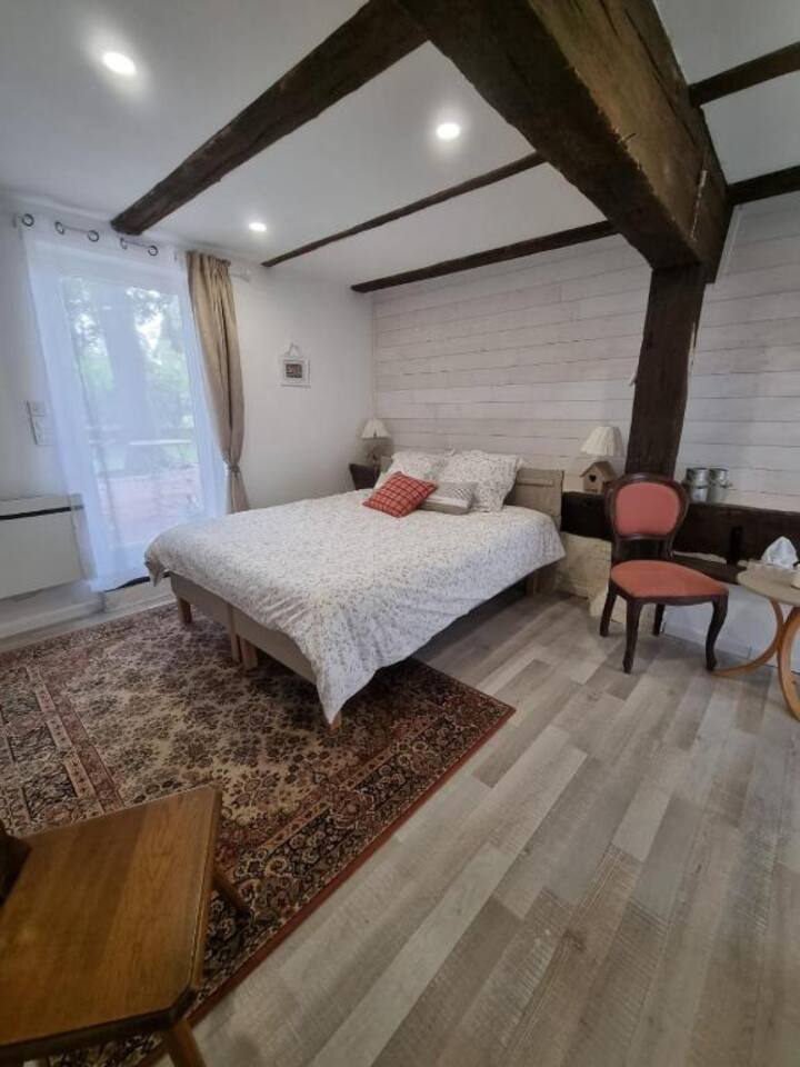 2 lits simples pour la Chambre 2 + salle de bain indépendante