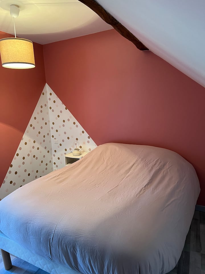 ห้องสีชมพู - เตียง 140x190