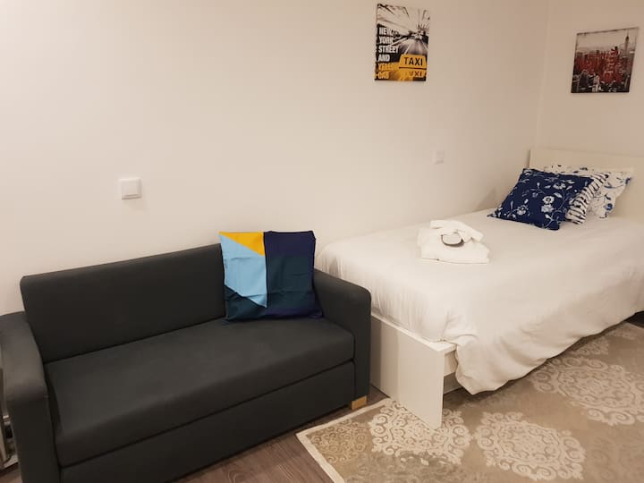 საძინებელი 1