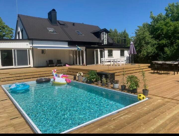 Big house with a pool in Kalmar Houses for Rent in Oxhagen, Kalmar