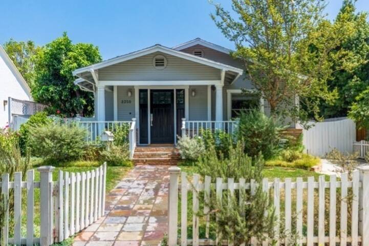 4/3 West LA Modern Bungalow Home gallery image 4