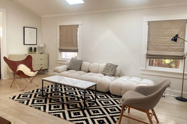 4/3 West LA Modern Bungalow Home gallery image 5