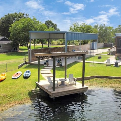 Bluefin Getaway Studio B
