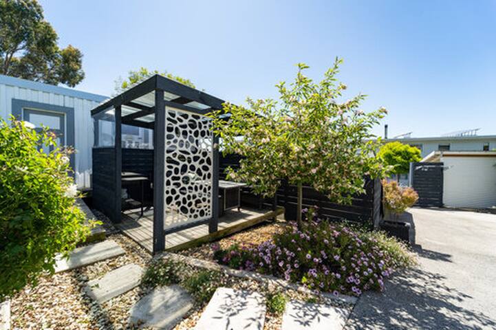 Seascapes beach house/cottage gallery image 4