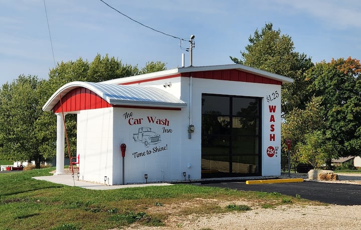 The Car Wash Inn-1950s Unique Stay