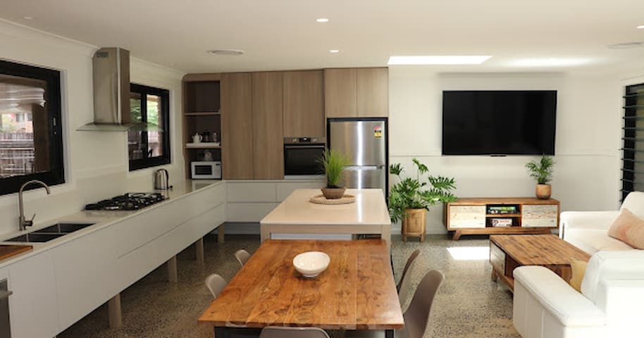 Curlews Court: discounts offer for longer stays.