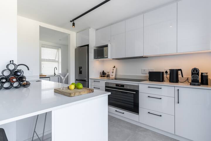 Spacious Family Penthouse gallery image 3