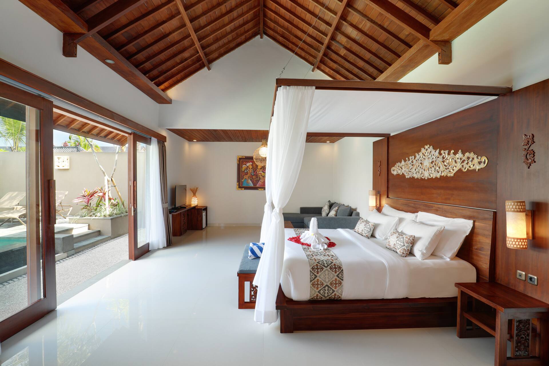 Exotic Modern Escape 1 Bedroom Private Villa in Jimbaran 2