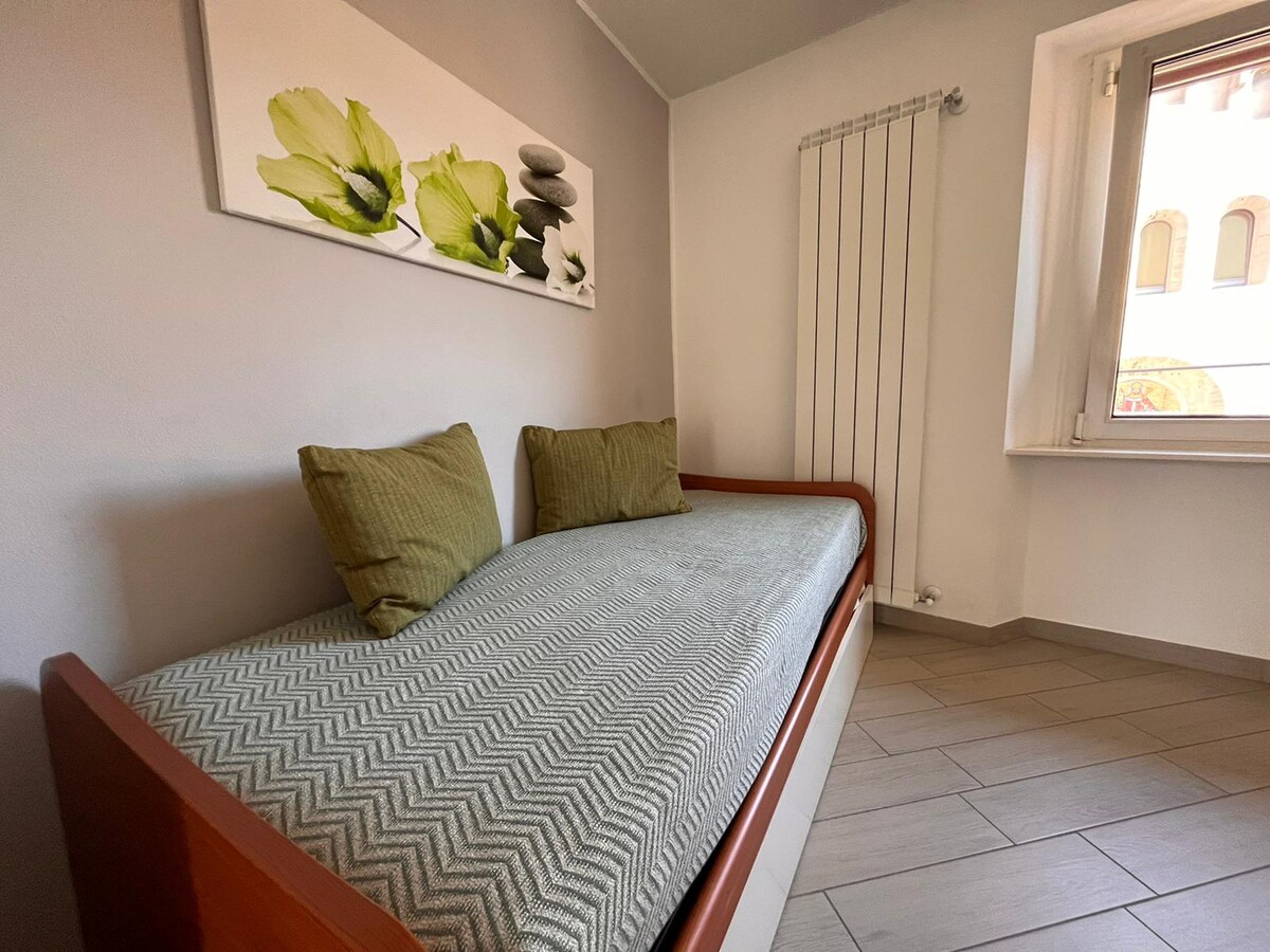 Top Airbnb: Two-room apartment 8 - BelSorrisoVarese à Varese