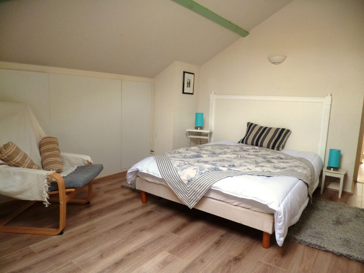 Habitación doble en el piso de arriba