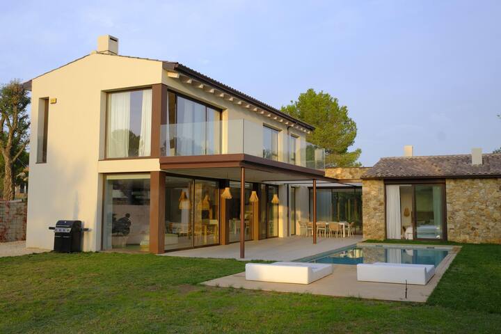 SaLlum: estilo ibicenco, luxe, design & relax. gallery image 3