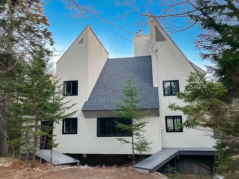 Boothbay area architectural gem