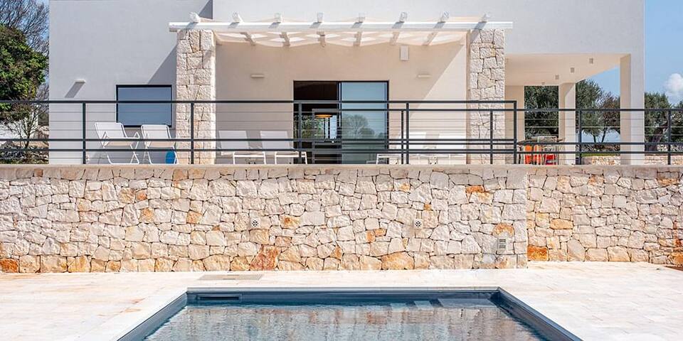 Design Villa w/ Pool & Views – Ostuni Countryside gallery image 2