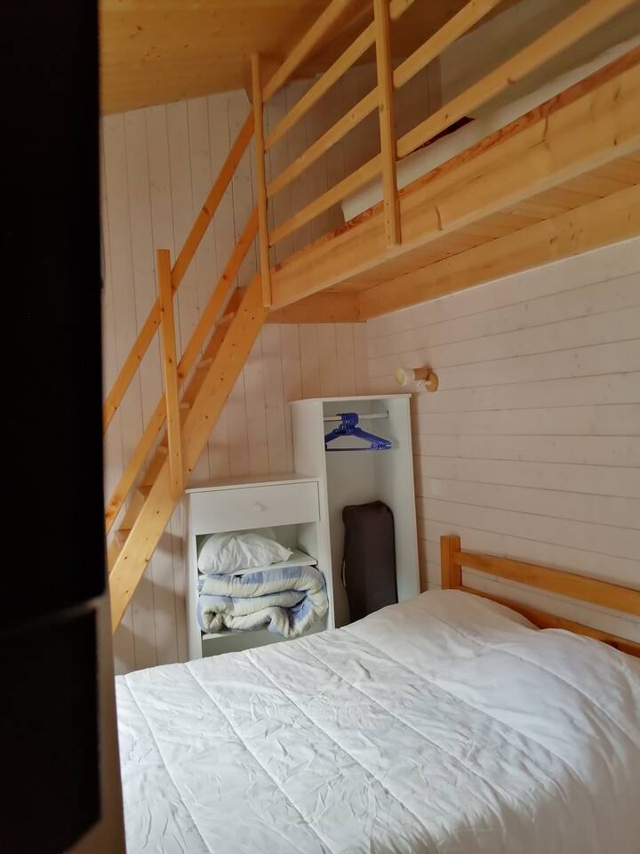 Habitación y mezzanine