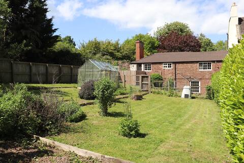 Carefree Cottage