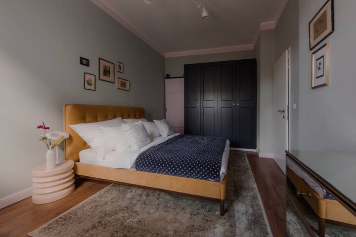 A beautiful Viennese Villa – spacious & cosy gallery image 2