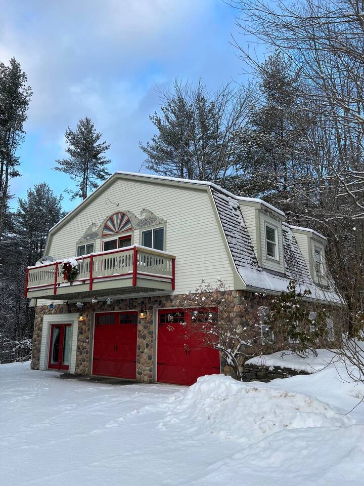 Robin Hill Guest House Apartments for Rent in Townshend, Vermont