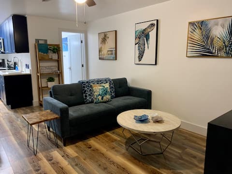 Relax in Ocean Ridge- Walk to Beach