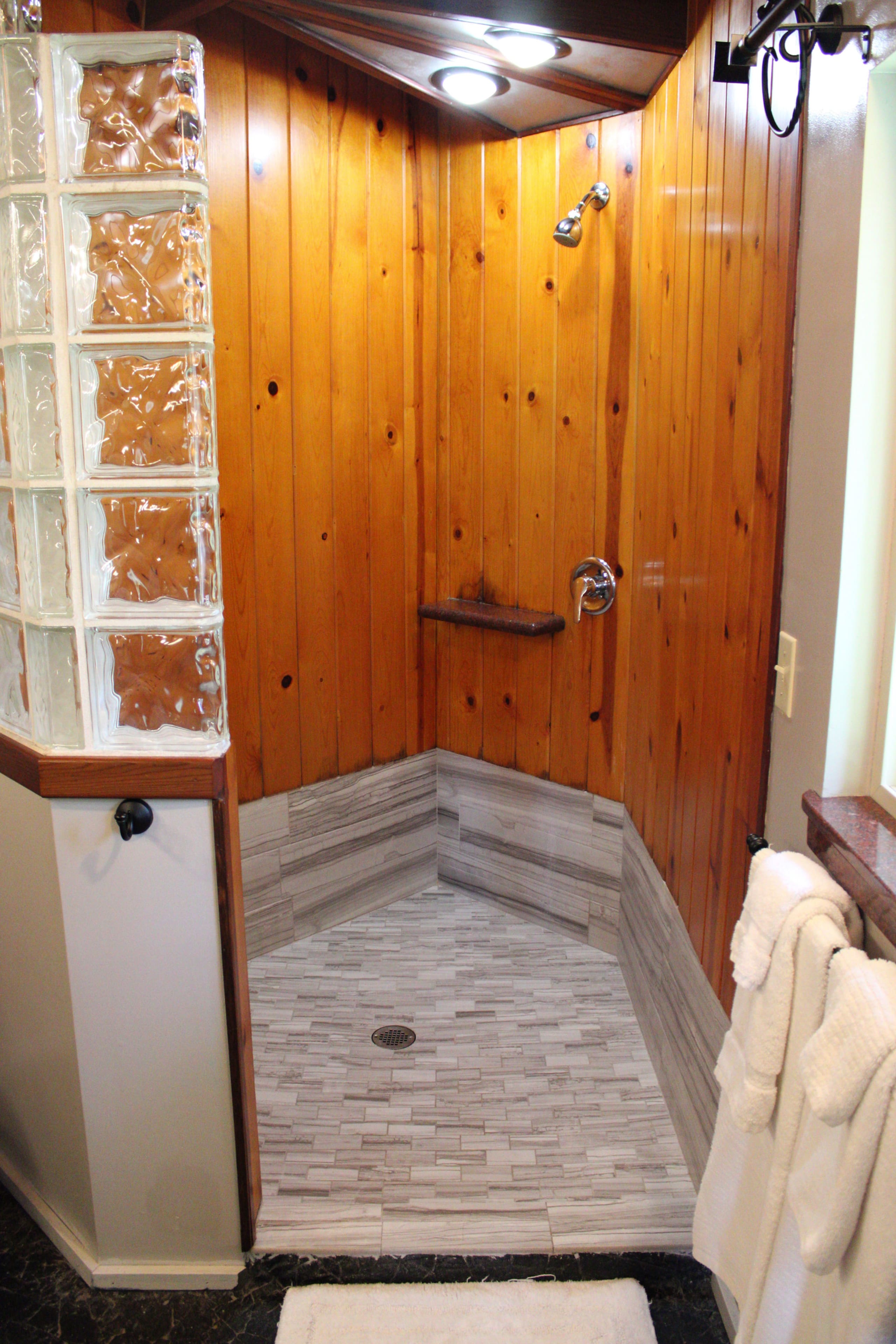 Home in Keaau · ★4.77 · 2 bedrooms · 2 beds · 2 private baths - Image 31