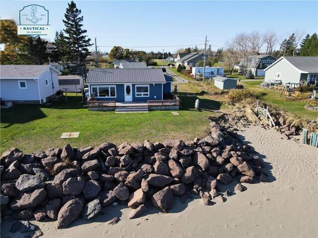 Nautical Beach House gallery image 2