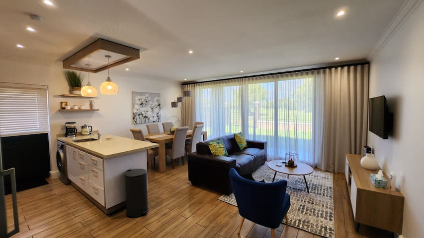 Cape Town Home -HummingBird