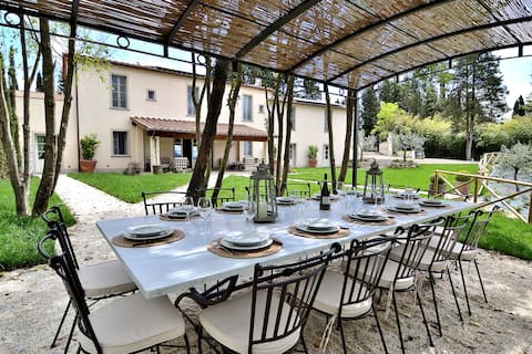 Entire villa with private pool, breathtaking view!