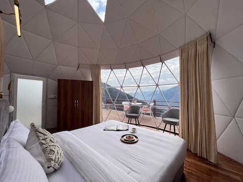 Cupola at land of Scotch mist