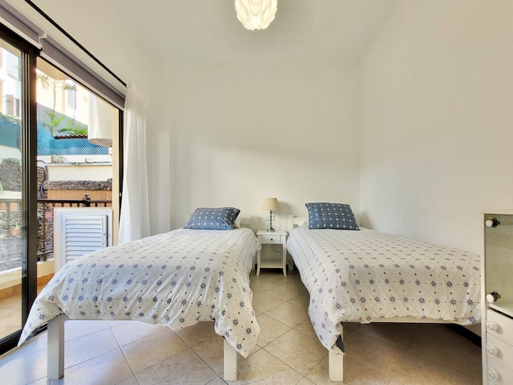 Საძინებელი 2 / ოთახი 2