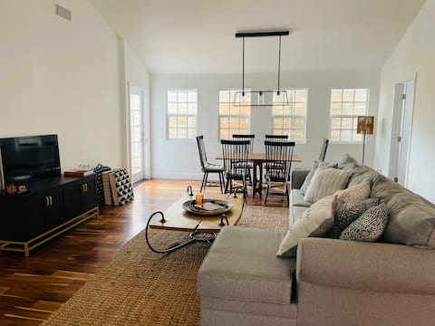 Downtown Los Olivos Vacation Home