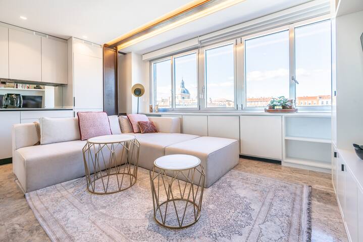 Bright Modern Flat | Heart of Justicia (2) gallery image 4