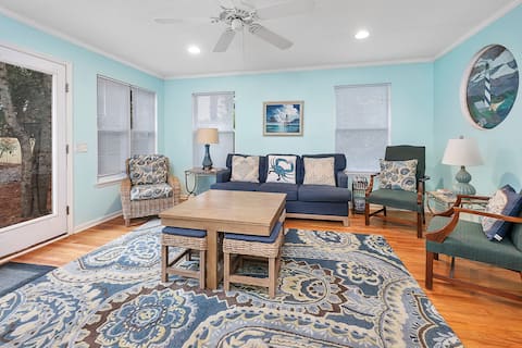 Top performing Airbnb: St. Simons "Blue Crab" Beach Cottage on South End in St. Simons
