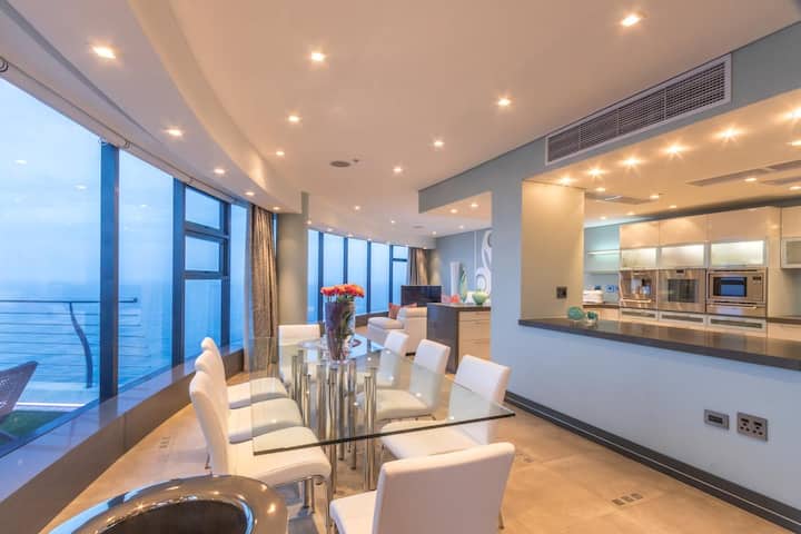 Pure Perfection 3 Level Penthouse Umhlanga - Umhlanga